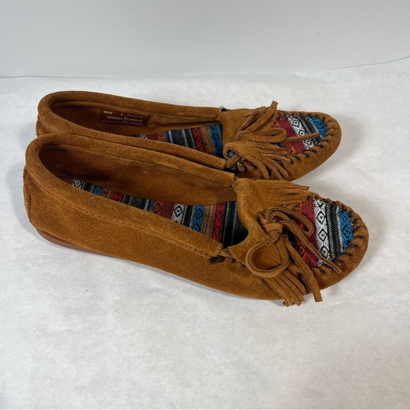 Minnetonka Kilty Hardsole Moccasins Women’s Size 8 - Picture 3 of 7